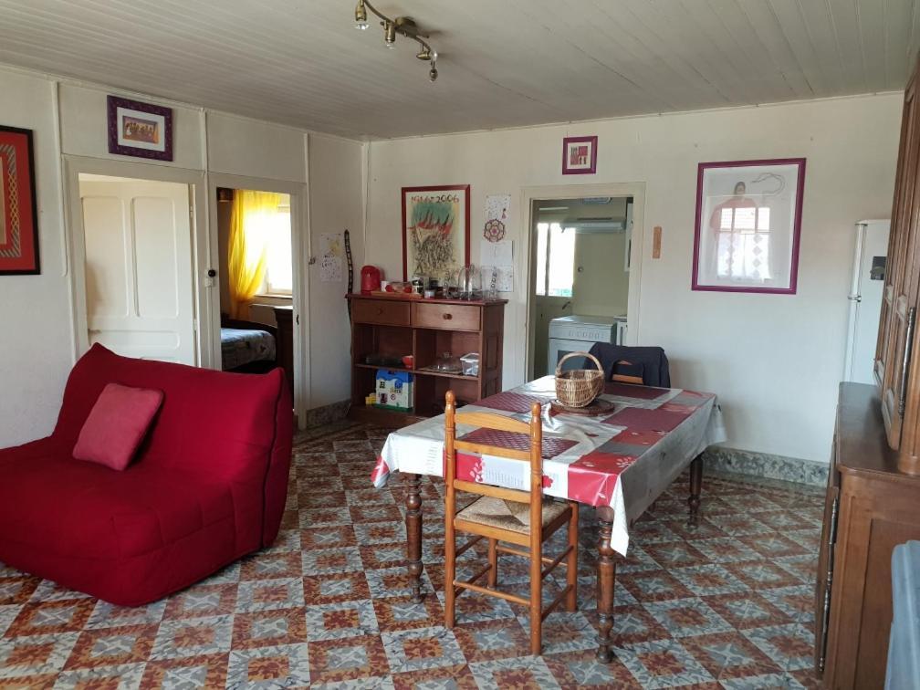 Complexe Familial Villa Charmes  Exterior foto